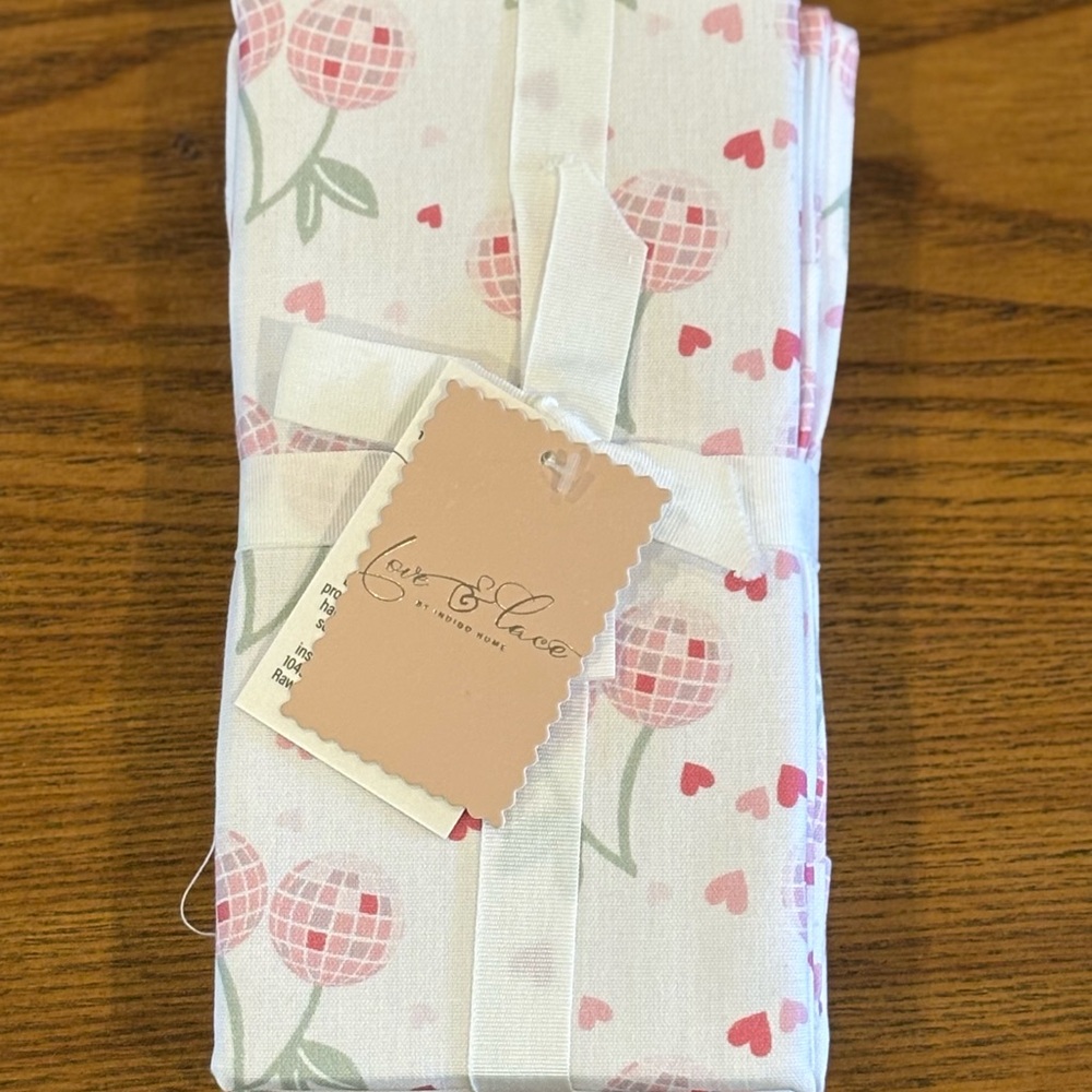 Love and Lace cloth napkins